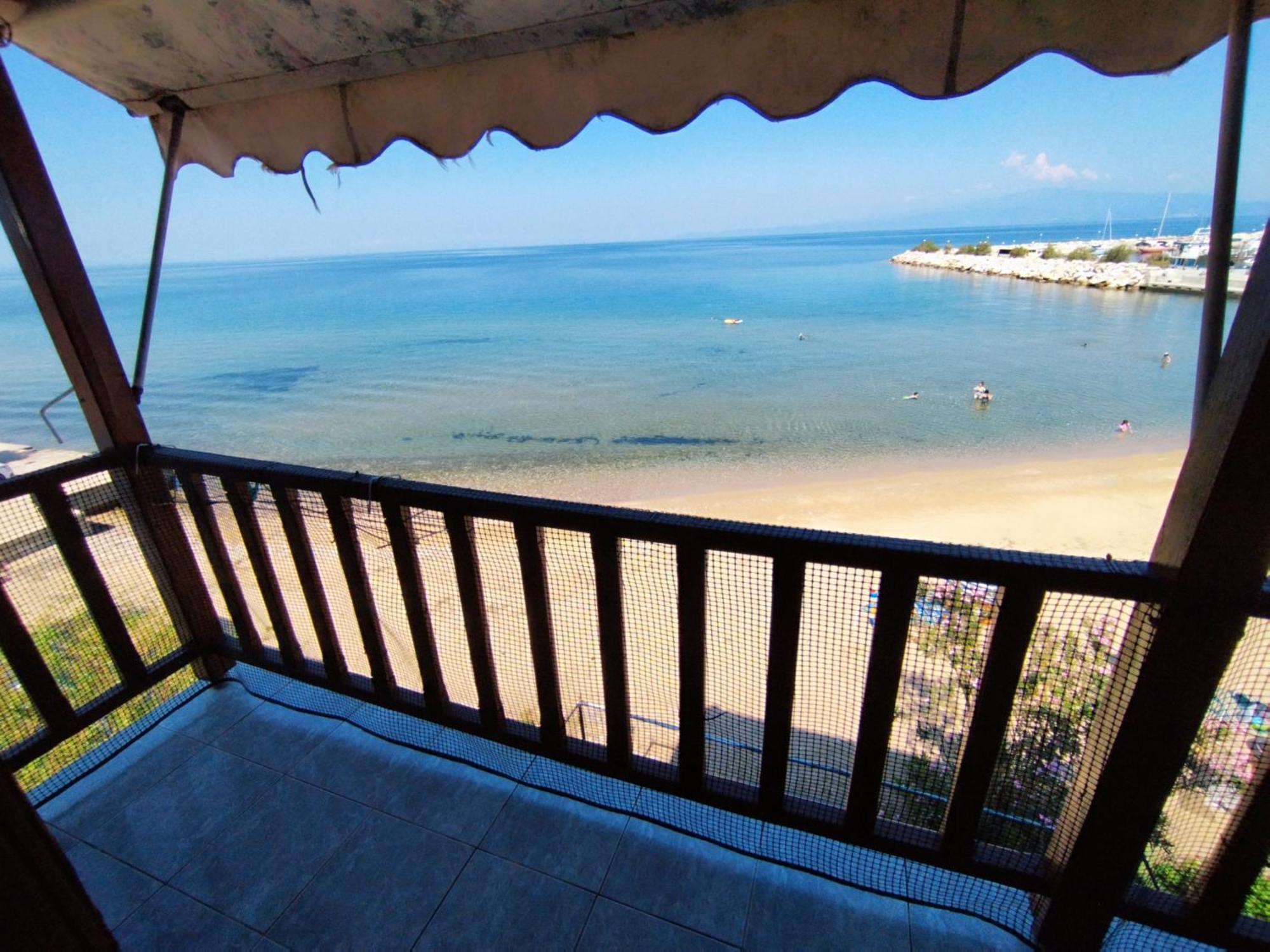 Beachfront Apartment Thassos Skála Kallirákhis Kültér fotó